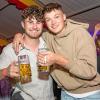 Volles Festzelt und Partystimmung mit den Troglauer Buam am Samstag 03.05.25 beim Weinfest in Untereisenheim.
