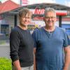 Erika und Peter Just verabschieden sich nach 26 Jahren von ihrer Tankstelle „Just Stop“ bei Burgpreppach.