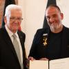 Frank Schmidt hat den Verdienstorden des Landes Baden-Württemberg von Ministerpräsident Winfried Kretschmann erhalten.