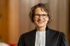 Die Theologin Christiane Tietz ist die Präsidentin der EKHN. Die EKHN will sich auch für nicht-christliche Mitarbeiterinnen und Mitarbeiter öffnen. (Archivbild)