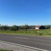 Richtung Gollhofen, rechts der Bundesstraße 13, soll der neue Lidl-Markt entstehen.