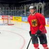 NHL-Star Tim Stützle ist bereits für das WM-Spiel gegen Norwegen. NHL-Star Tim Stützle ist bereits für das WM-Spiel gegen Norwegen.