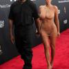 Bianca Censori bei der diesjährigen Grammy-Verleihung. Bianca Censori bei der diesjährigen Grammy-Verleihung.