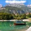 Der Molvenosee im Trentino wurde zum schönsten See Italiens gewählt.