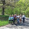 Die Senioren und Seniorinnen auf der ersten Wanderung.