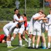 Mit einem klaren 5:0 entschied die Spielvereinigung Kaufbeuren (in weiß) das Derby gegen den SVO Germaringen für sich. Damit spielen die Kaufbeurer auch in der kommenden Saison in der Bezirksliga. 