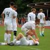 Mit einem klaren 5:0 entschied die Spielvereinigung Kaufbeuren (in weiß) das Derby gegen den SVO Germaringen für sich. Damit spielen die Kaufbeurer auch in der kommenden Saison in der Bezirksliga. 