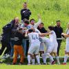 Im Spitzenspiel der A-Klasse Allgäu 4 ließ der Tabellenführer SV Kempten Halde/Oberwang nichts anbrennen und gewann gegen den Tabellenzweiten TSV Pfronten deutlich mit 3:0. Die Bilder zum Spiel.
