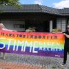 Schon im vergangenen Sommer organisierte Helen van Almsick (links) eine Demo gegen eine Veranstaltung im Modeon.