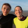 Lisa Fourrier (r) und ihre Freundin Cécile Garbé haben das Meerwasserwandern zum ersten Mal ausprobiert und sind: erfrischt bis begeistert. Lisa Fourrier (r) und ihre Freundin Cécile Garbé haben das Meerwasserwandern zum ersten Mal ausprobiert und sind: erfrischt bis begeistert.