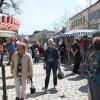 Beim Urbanimarkt in Marktoberdorf gibt es sowohl Fahrgeschäfte als auch Stände. Beim Urbanimarkt in Marktoberdorf gibt es sowohl Fahrgeschäfte als auch Stände.