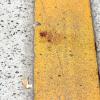 There is not much to see of the bloody act on the platform. Only individual blood stains indicate the attack.