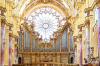 Das Bild zeigt die größte der drei Barockorgeln in der Kirche des früheren Zisterzienserklosters in Ebrach.