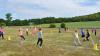 Schülerinnen und Schüler in Aktion beim Völkerballturnier.