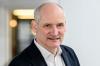 Dr. Thomas Zwick ist Professor und Lehrstuhlinhaber für BWL, Personal und Organisation an der Universität Würzburg.