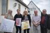 Sie haben das 50-jährige Bestehen der Sacro-Popband „Jericho“ im Blick (von links): Irma Vöhringer, Dorothee Wittmann-Klemm, Eva Sommer sowie die Mitglieder des Kirchenvorstands Gerhard Räth und Peter Lindacher. 