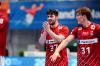 Valentin Weyer aus Neustadt am Main (Bildmitte), hier nach seinem Bundesliga-Debüt am 20. März gegen die MT Melsungen, wechselt für die neue Saison den Verein.