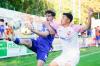 Tim Herbert (links) im Zweikampf um den Ball mit Sebastien Döring: Beide werden sich in Zukunft nur noch im Training duellieren. Döring wechselt innerhalb der Fußball-Bayernliga Nord vom ATSV Erlangen zum Würzburger FV.