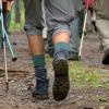 Wandern ist eine der Sportarten, die sich nach Ansicht von Medizinern für Menschen mit einem künstlichen Hüftgelenk besonders geeignet sind. (Bild: dpa)