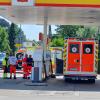 Ein möglicherweise bewaffneter Mann verschanzt sich in Mering und sorgt für ein Großaufgebot der Polizei und der Rettungskräfte. 