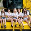 L - R: Annabel (20) aus der Oberpfalz, Greta (21) aus Oberfranken, Andrea (23) aus Oberbayern, Veronika (21) aus Oberbayern, Katharina (22) aus Oberbayern und Ramona (18) aus Schwaben posieren für den bayerischen Jungbauernkalender 2013.