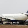 Flugzeuge müssen wegen der Aschewolke derzeit am Boden bleiben. Die Mietwagenfirmen verzeichnen deswegen große Umsatzsprünge.