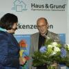 Harry Mühl, der bei der Jahreshauptversammlung gerade durch Neuwahlen als Vorsitzender des Vereins Haus und Grund bestätigt war, dankte Oberbürgermeisterin Cornelia Petzold-Schick für ihre Ausführungen im Rahmen des anschließenden Bürgerforums zur zukünftigen Entwicklung der Stadt Bruchsal.
