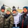 Die Eiszeit vor dem Karlsruher Schloss lockte auch am Sonntag, 14.1.2024, wieder zahlreiche Besucher auf die Eislaufbahn.