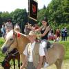 Pferdeprozession: Prächtige Kutschen in Brettens Bauerbach