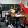 Der verpflichtende Französischunterricht in den Grundschulen an der Rheinschiene bleibt in der Diskussion.
