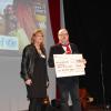 Unicef freut sich über den Spendencheck von der "Das Fest GmbH".