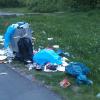 Überquellender Mülleimer und Schmutz: Auch in der Günther-Klotz-Anlage lag am Pfingstwochenende viel Müll rum.