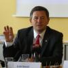 Erich Harsch, Vorsitzender der dm-Geschäftsführung legte heute in Karlsruhe die Zahlen für das erste Geschäftshalbjahr vor.