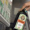 Tankstellen im Südwesten dürfen in Ausnahmefällen auch nachts Alkohol verkaufen (Symbolbild).