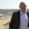 Verkehrsminister Winfried Hermann auf der A8-Baustelle in Höhe Nöttingen bei Karlsbad.