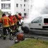 Auto in Flammen: Pkw-Brand in der Technologiefabrik
