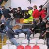 Wüste Szenen nach dem Südwest-Derby des KSC in Kaiserslautern.