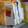 Der Zoll informiert über die Bestimmungen für die Einfuhr von Paketen aus aller Welt.