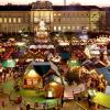 Der Karlsruher Christkindlesmarkt auf dem Friedrichsplatz.