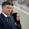 Eishockey-Bundestrainer Jeff MacLeod muss mit den deutschen Frauen vier Spiele binnen fünf Tagen bei Olympia absolvieren. Eishockey-Bundestrainer Jeff MacLeod muss mit den deutschen Frauen vier Spiele binnen fünf Tagen bei Olympia absolvieren.