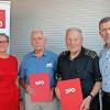 Bundestagsabgeordnete Sabine Dittmar hat Rudolf Hofmann und Horst Günter für ihre 60-jährige Mitgliedschaft in der SPD geehrt. Ortsvereinsvorsitzender Volker Schäfer gratulierte den Geehrten.
