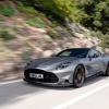 Das Coupé Vanquish kommt mit V12-Motor und bringt es bei 835 PS auf eine Höchstgeschwindigkeit von bis zu 345 km/h.