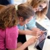 Mit einem Projekt zur Schulung von Digital-Profis sollen Schulen mehr digitale Kompetenz erhalten.