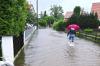 Die Fellheimer Wohnbereiche am Rosenweg (im Bild), der Kirchdorfer Straße und der Illerau befinden sich im Bereich einer Auenlandschaft und wurden letztes Jahr durch Regen und Überschwemmungen stark in Mitleidenschaft gezogen.