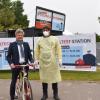 OB Frank Mentrup bei der Fahrrad-Teststation in der Günther-Klotz-Anlage. OB Frank Mentrup bei der Fahrrad-Teststation in der Günther-Klotz-Anlage.