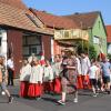 Die Fronleichnamsprozession durch die Altstadt von Gerolzhofen war gut besucht.