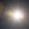 Die Sonne scheint am Himmel. Die Sonne scheint am Himmel.