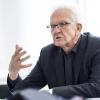 Baden-Württembergs Ministerpräsident Winfried Kretschmann gibt ein Interview.