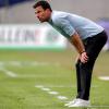 Karlsruhes Trainer Christian Eichner reagiert an der Seitenlinie. Karlsruhes Trainer Christian Eichner reagiert an der Seitenlinie.