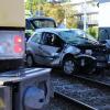Straßenbahn vs. Auto: 77-Jähriger bei Unfall in Rüppurr lebensgefährlich verletzt